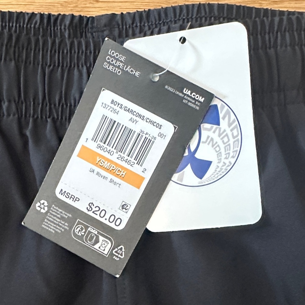 Under Armour Kids Black Athletic Shorts - Picture 3 of 3